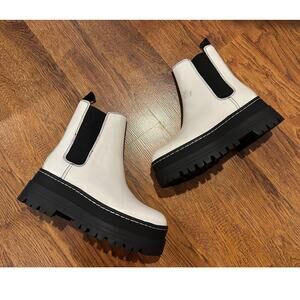 Marc Fisher Women's Pauline Platform Chelsea Boot – White – Size 5.5 Streetwear